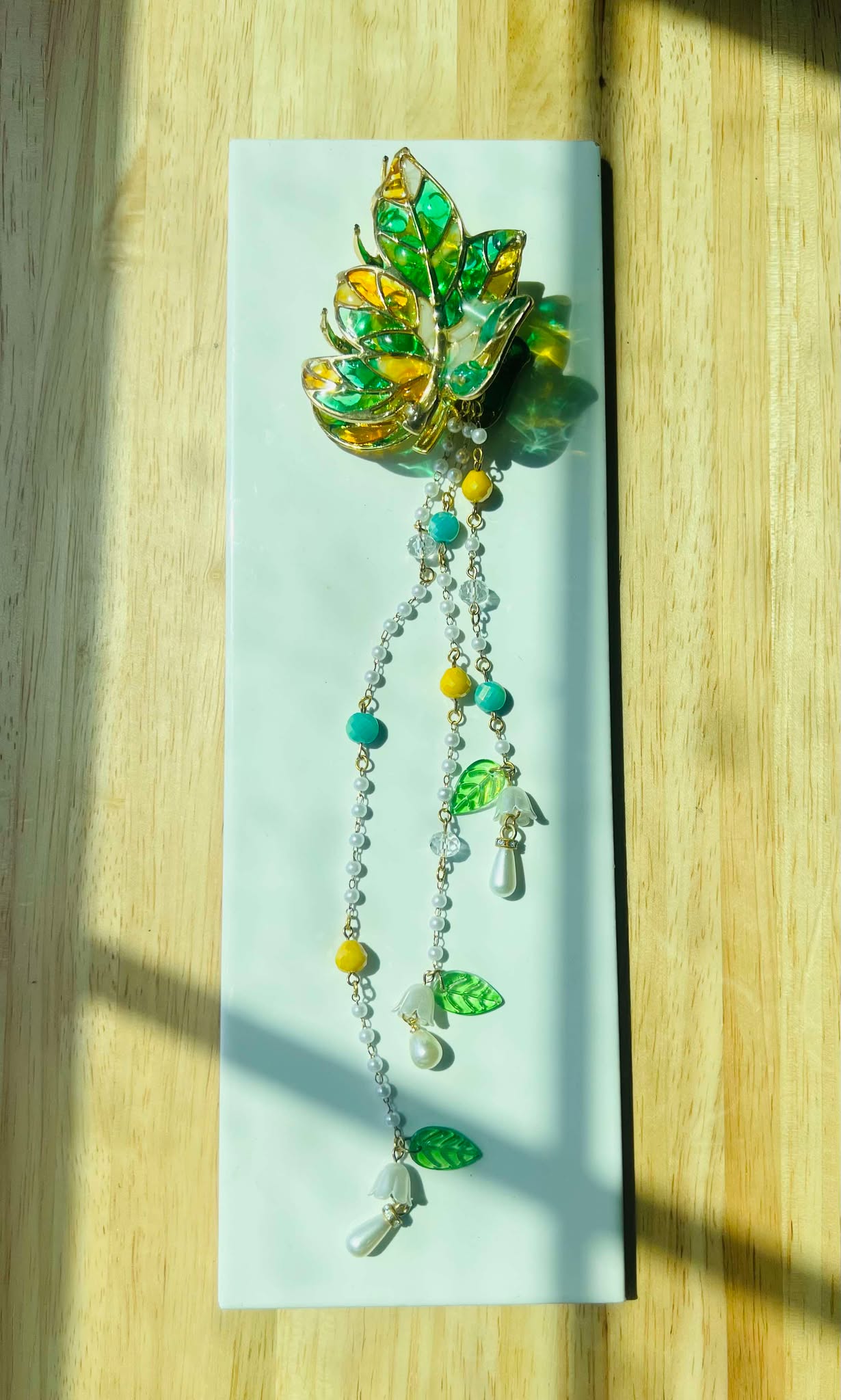 Green Leaf Claw Clip