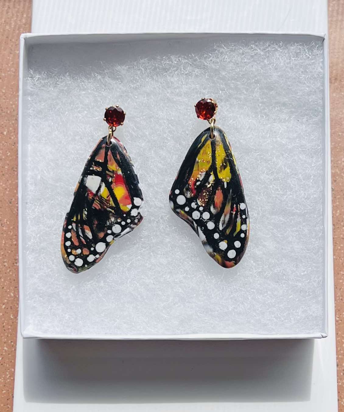 Rustic faux diamond wings